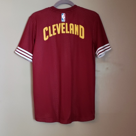 Cleveland Cavs Jersey - Picture 5 of 6